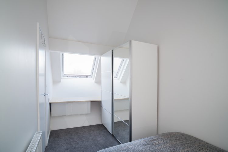 26 Norham Gardens Flat Bedroom: wardrobe and dressing table