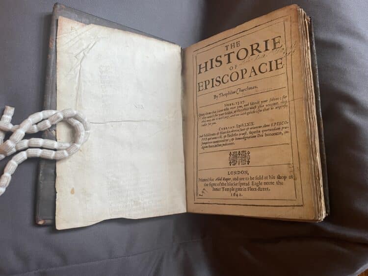 17. Peter Heylyn, The historie of episcopacie (4° B 4, London, 1642).