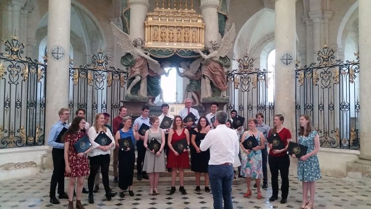 The choir singing at the shrine of St Edmund in Pontigny