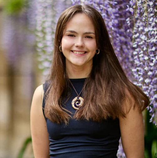 Lucy Robinson