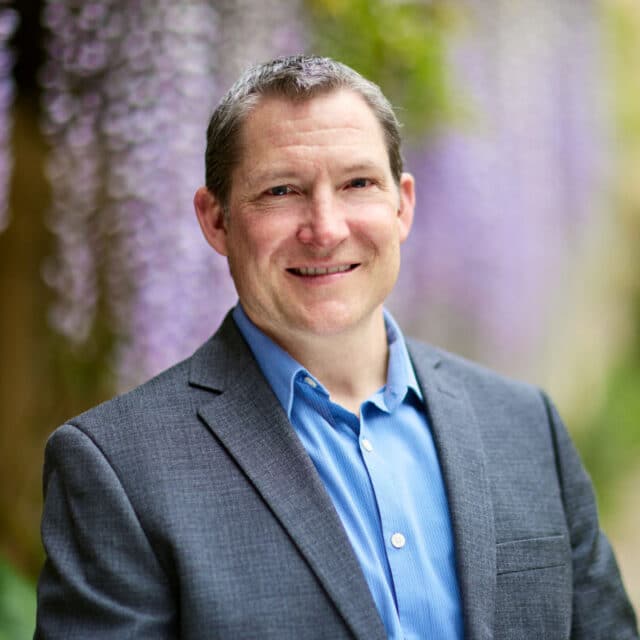 Jon Pineau
