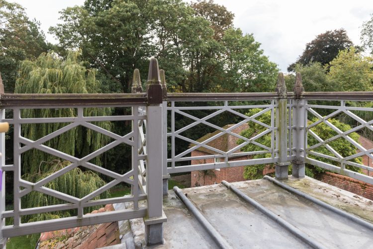 Balcony at 19 Norham Gardens