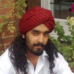 Dr Puneet Dhaliwal