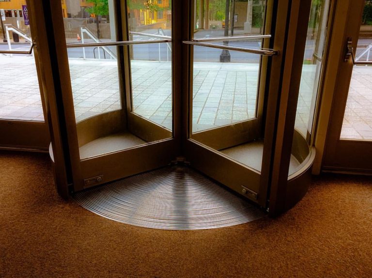 A revolving door. Image by Bradley Huchteman (www.flickr.com/photos/sypsyn)