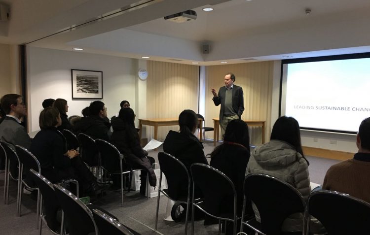 Professor Robert Wilkins giving a seminar for the Lingnan exchange participants