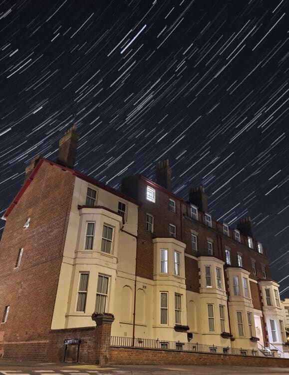 Tamesis House with stars