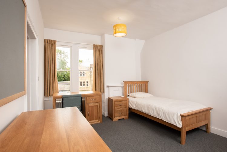 Room 2-5 at 26 Norham Gardens