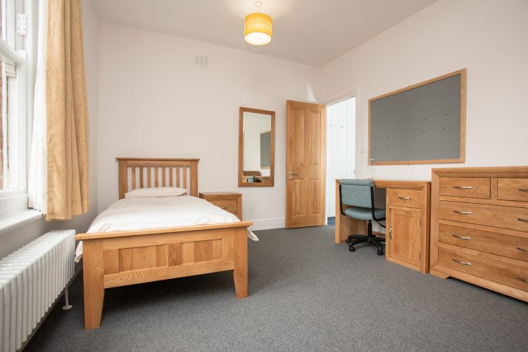 Room 1-1 at 26 Norham Gardens