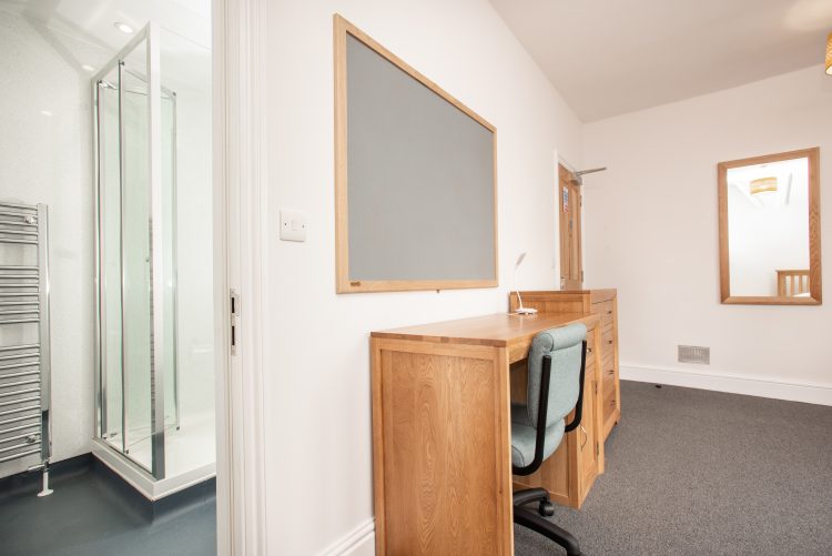 Room 2-1 at 26 Norham Gardens