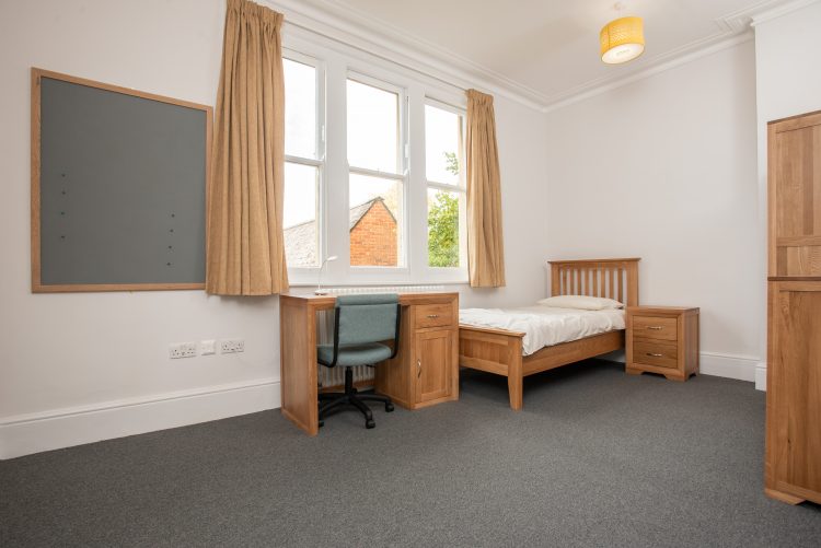 Room 1-3 at 26 Norham Gardens